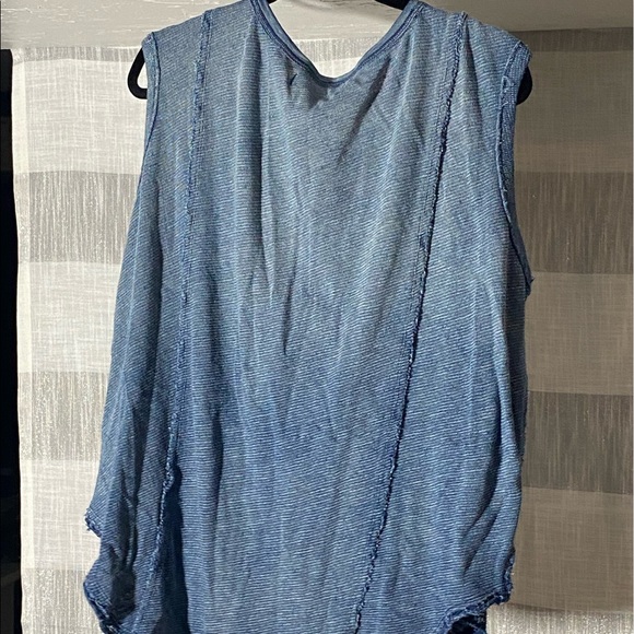 Relaxed in Style! Free People loose fitting denim color tank Size XS Brand New! - Picture 3 of 3